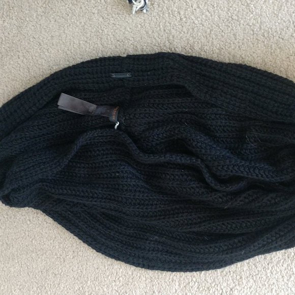 Coach knit black infinity scarf - Picture 1 of 4